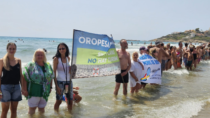 Concentración frente a la Illeta de Oropesa del Mar