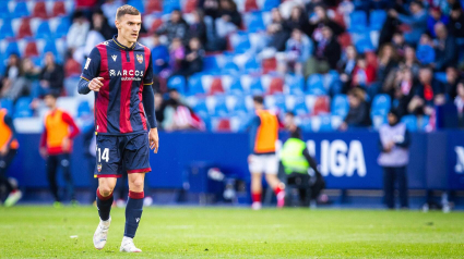 Nikola Maras con el Levante.