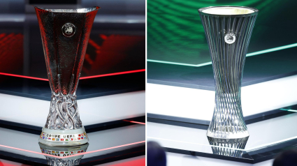 Los trofeos de Europa League y Conference League durante los sorteos