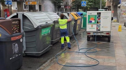 Labores de limpieza en Granada