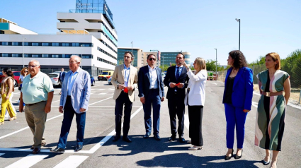 Inauguración de un parking en el entorno del Clínico el pasado junio, en un acto con la alcaldesa de Granada, Marifrán Carazo