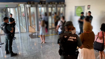 Investigados una mujer y su expareja por agredirse en un vuelo de Ibiza a Bilbao