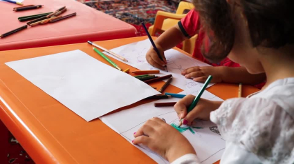 NIños en el colegio