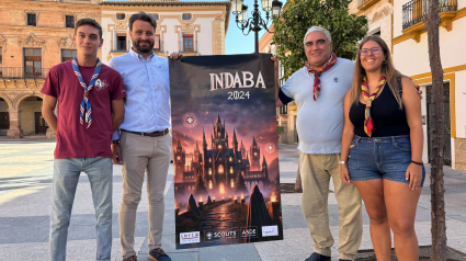 Presentación de "Indaba Mágica" en Plaza de España