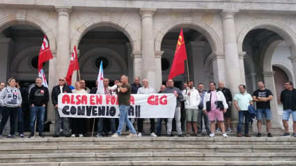 Los conductores se manifestaron este martes en Ferrol