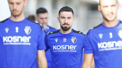 Moi Gómez jugador de Osasuna durante un entrenamiento