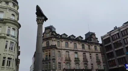 Los trabajos de peatonalización del casco histórico mantienen en obras desde hace meses el centro de Lugo