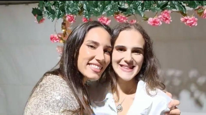 India Martínez y Virginia, la joven que sufrió acoso escolar tras interpretar una canción suya