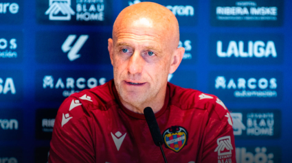 Julián Calero, entrenador del Levante UD, en rueda de prensa.