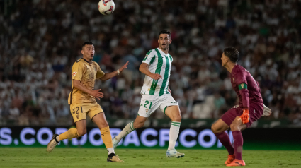 El franco argelino Yani Rahmani debutó ayer con el Málaga.