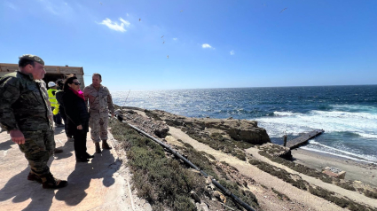 La ministra visita el Destacamento Naval de la Isla de Alborán, en Almería.