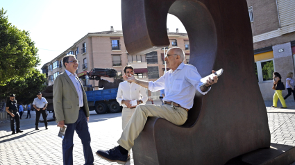 Esculturas monumentales de Juan Méjica invaden el entorno de Murcia Río