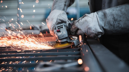 Un trabajador del metal