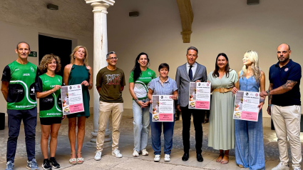 Presentación de la I Comida Solidaria organizada por el #retoyosipuedo