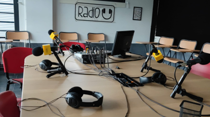 La radio es un recurso educativo más en el Ceip "Camiño Inglés"