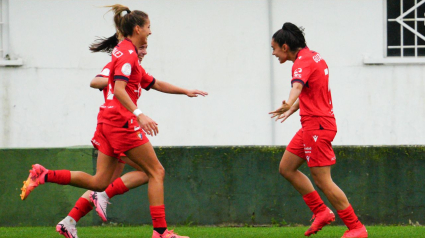 Carmen, Elena y Ainhoa celebran el gol de Osasuna en Copa de la Reina