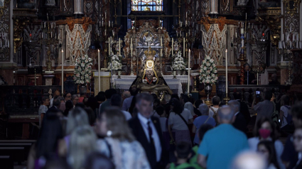 El Ayuntamiento de Granada ha puesto en marcha un dispositivo especial de seguridad y limpieza para "garantizar el esplendor" de los actos conmemorativos de la Virgen de las Angustias, patrona de la ciudad, que consistirán en la tradicional ofrenda floral de este domingo, 15 de septiembre, y la procesión del día 29.