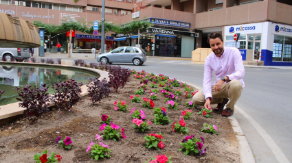 Antonio David Sánchez, concejal de Parques y Jardines en la Fuente del Óvalo