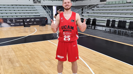 Artur Kurucs afronta su segunda campaña en UCAM CB