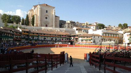 La plaza mayor de Chinchón volverá a convertire en plaza de toros para su festival taurino