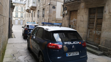 Coche de Policía en clérigos