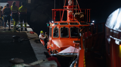 Varios migrantes son rescatados por Salvamento Marítimo