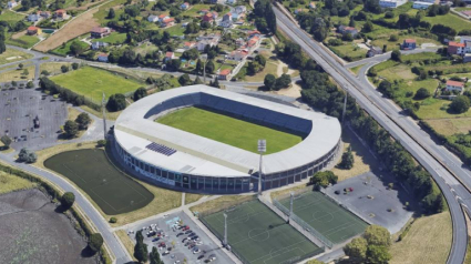 Vista aérea del estadio municipal del A Malata