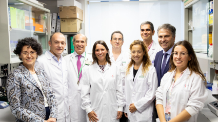 Ester Uriol, Jordi Romanach y el equipo de investigación