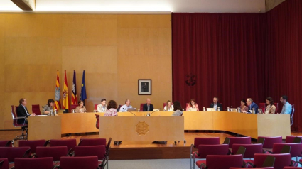 El Pleno del Consell Insular de Menorca lo ha acordado por unanimidad