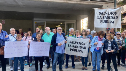 Los vecinos del Actur se movilizan para exigir mejoras en la Atención Continuada