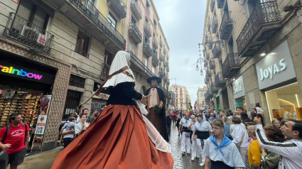 La fiesta de la Mercè ha contado con 16 grupos gigantes de 9 países diferentes