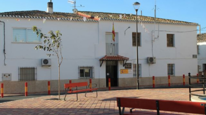 Fachada del cuartel de la Guardia Civil en Zarcilla de Ramos