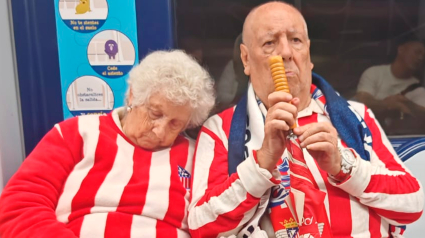 Andrés y Nieves, la pareja viral de abuelos del Atlético de Madrid