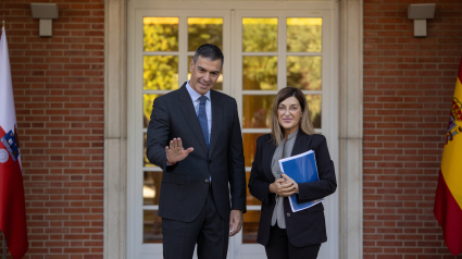 El presidente del Gobierno, Pedro Sánchez, recibe a la presidenta de Cantabria, María José Sáenz de Buruaga,
Alejandro Martínez Vélez / Europa Press
27/9/2024