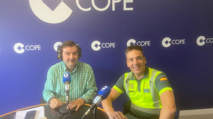 El Capitán Jefe del Subsector de Tráfico de la Guardia Civil de Ourense, Javier Barja, en los estudios de Cope Ourense