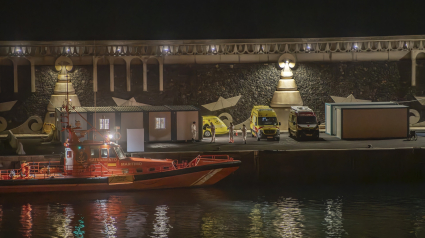 Salvamento Marítimo en el Puerto de la Restinga en El Hierro