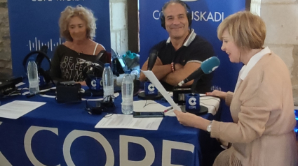 Blanca Gil, responsable de los programas de ayuda a mayores, en un momento del programa