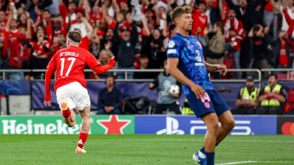 Kerem Akturkoglu celebra el primer gol marcado por el Benfica al Atlético de Madrid en la segunda jornada de la Liga de Campeones