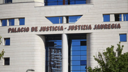 Fachada del Palacio de Justicia de Pamplona