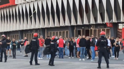 Ultras del AZ Alkmaar en San Mamés en Bilbao