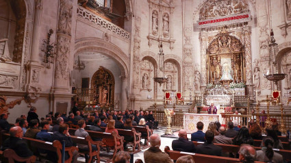 Cada sábado habrá misa en inglés en la Capilla Real de la Catedral de Sevilla