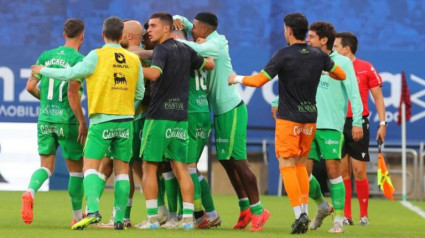 El Racing celebra un gol marcado al Zaragoza