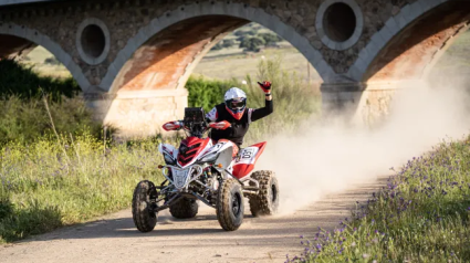 un participante de la baja TT por el Parque del Guadiana, en Badajoz.