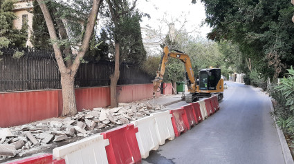 Obras para implantar la zona de bajas emisiones en la alameda Rafael Méndez de Lorca