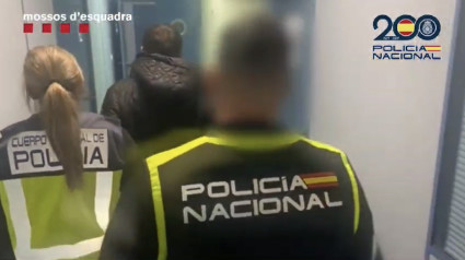 La Policía detiene a un total de 17 aficionados de Oviedo y Espanyol