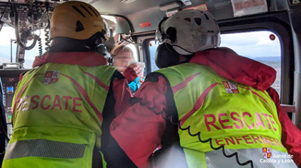 Auxiliados en helicóptero dos peregrinos heridos en sendos incidentes en Molinaseca (León)