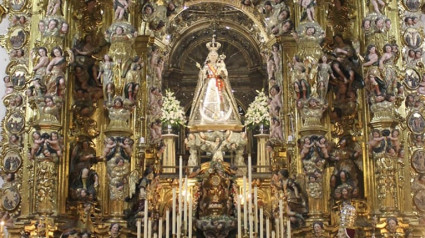 Altar de cultos de la Virgen del Rosario