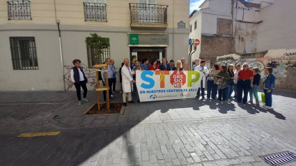 Concentración contra las agresiones a sanitarios