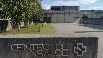 Entrada del centro de salud de As Somozas