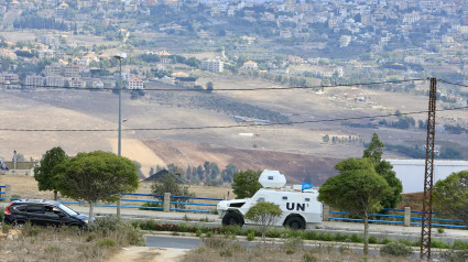 Esta fotografía tomada el 22 de septiembre de 2024 muestra un vehículo de patrulla de la FINUL en Marjeyoun, en el sur del Líbano.